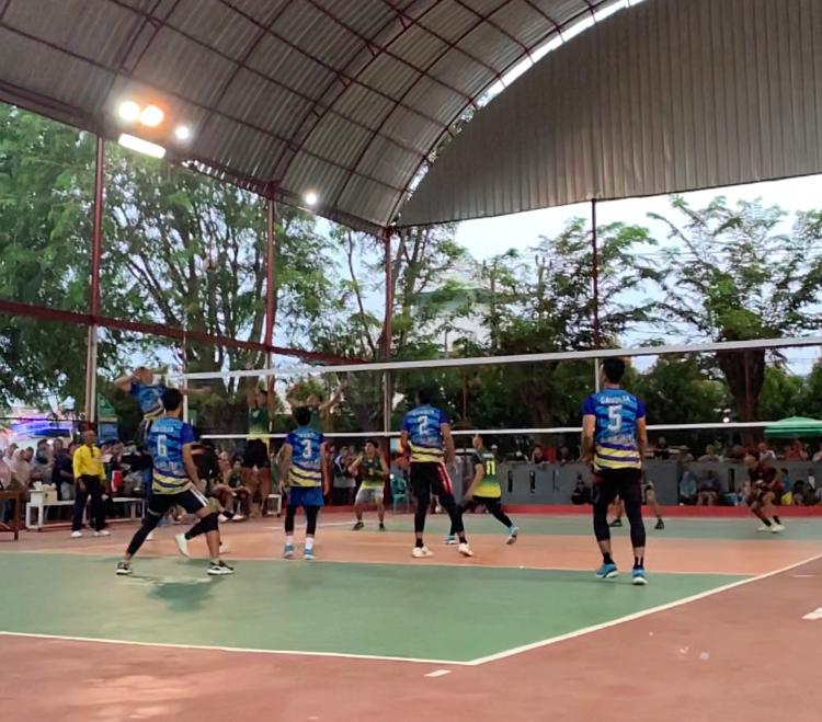PENUTUPAN TURNAMEN VOLLY BALL PUTRA – PUTRI PEREBUTKAN PIALA KEPALA DESA 